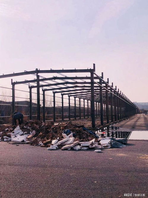 盐城华东农产品市场 违搭乱建与私设路障乱象泛滥，监管责任亟待落实