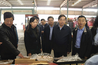 盐城市人大常委会副主任邹毅实率队赴无锡朝阳农产品大市场考察交流